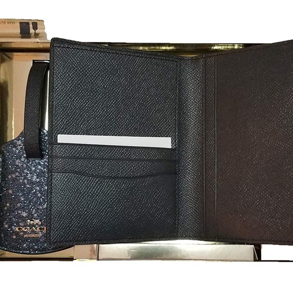 NWT Coach Crossgrain Glitter Travel Set - Picture 3 of 5